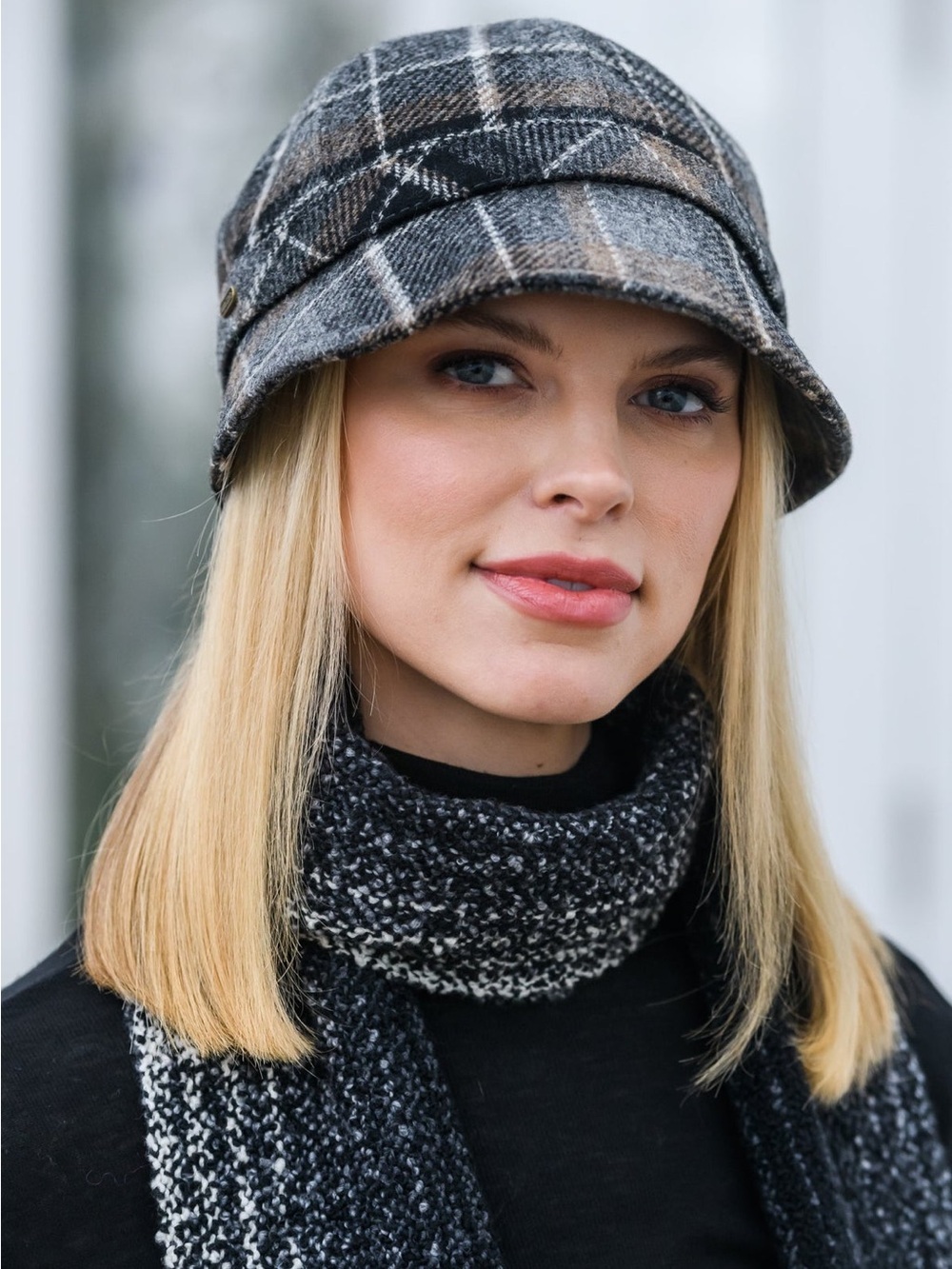 Mucros Weavers Ireland Flapper Black Gray Check Plaid Tweed Wool Hat